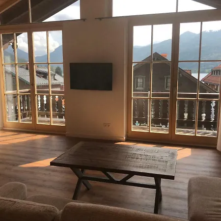 Dachjuchhe Zum - Grosszugige 3-zimmer-dachgeschoss-wohnung, Modern Und Sehr Zentral Apartment Schliersee