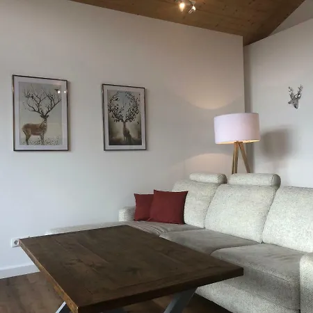 Apartment Dachjuchhe Zum - Grosszugige 3-zimmer-dachgeschoss-wohnung, Modern Und Sehr Zentral *